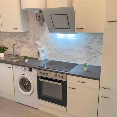 Apartament Cosy Studio Near Central Station Wiedeń Zewnętrze zdjęcie